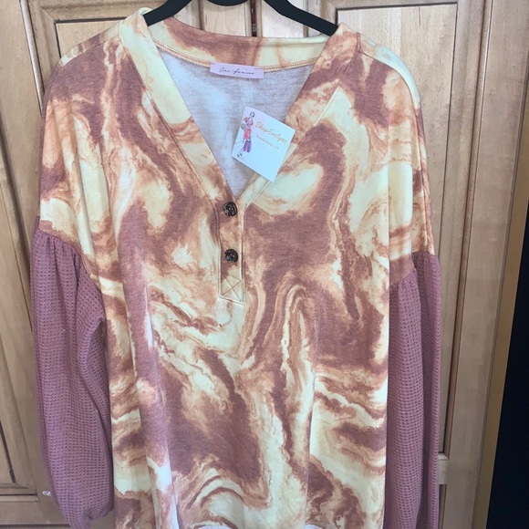 🆕 Marble Contrast Color Block Top❤️ - Picture 4 of 9